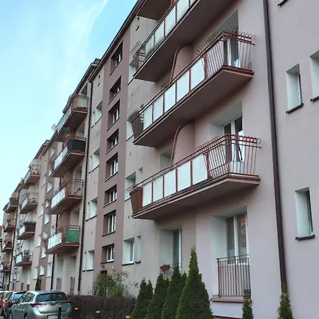 Apartment Blisko I Spokojnie / Close And Quiet